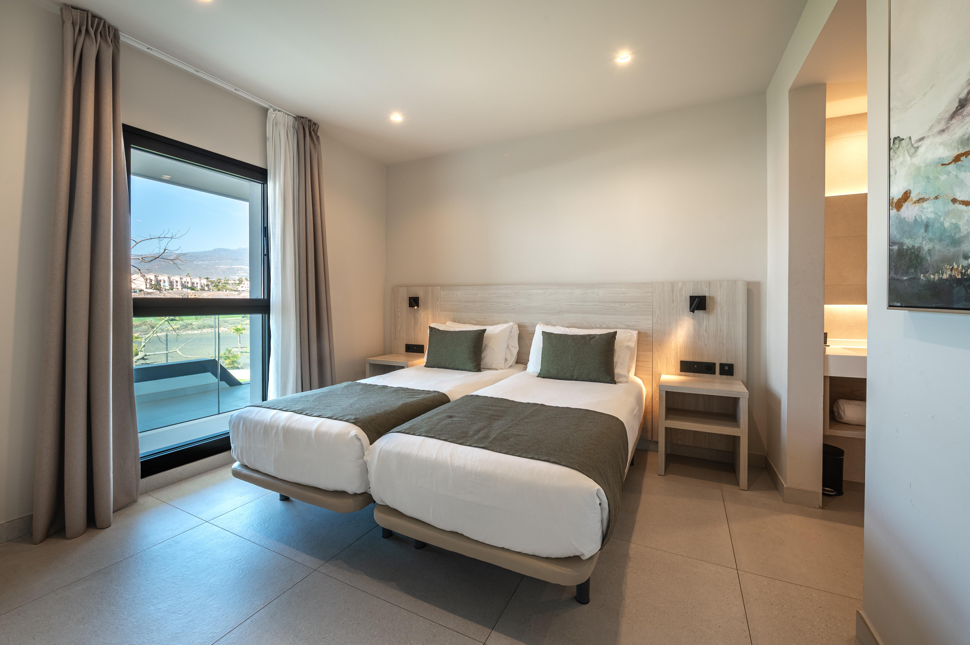 1 Bedroom, Apartment, Pool View, Balcony or Terrace