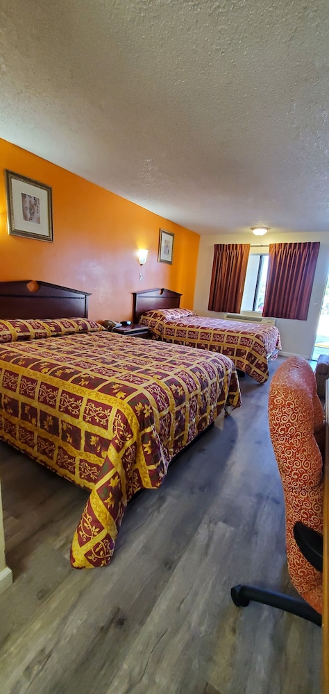 Anaheim National Inn 37/72