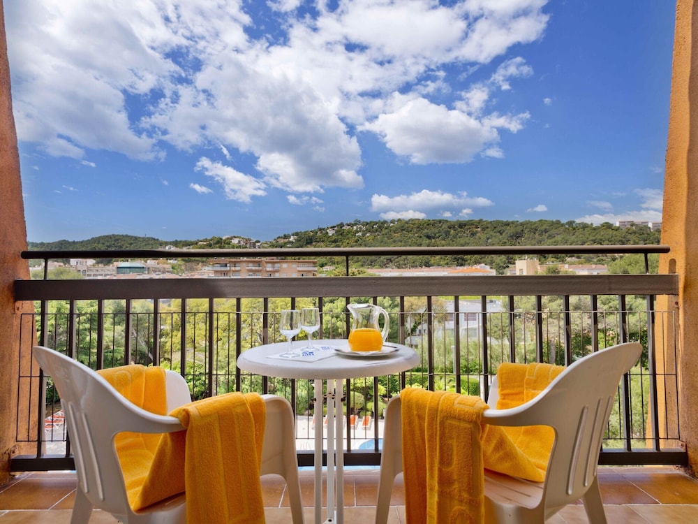 Aparthotel GHT Tossa Park 49/50