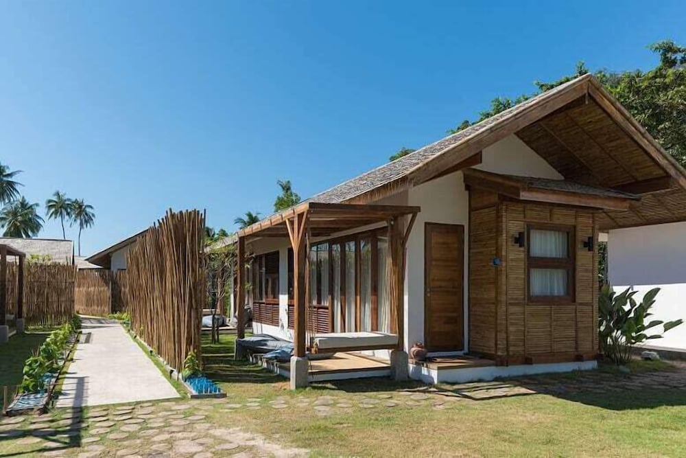 Rest Sea Resort 4/50
