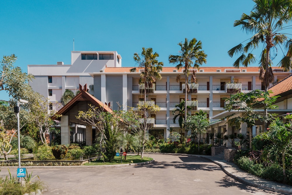 Bintang Flores Hotel 7/65