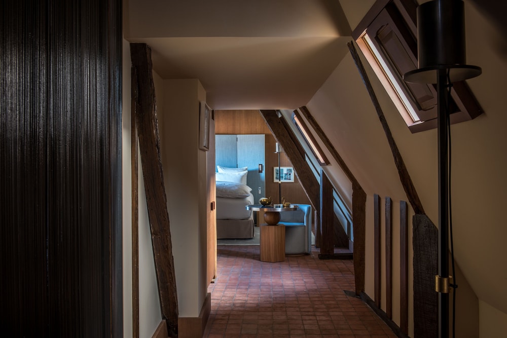 Cour des Vosges 22/50