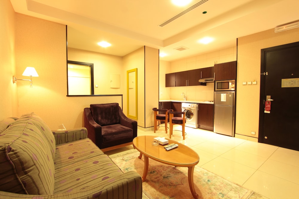 Awaliv International Hotel 47/68