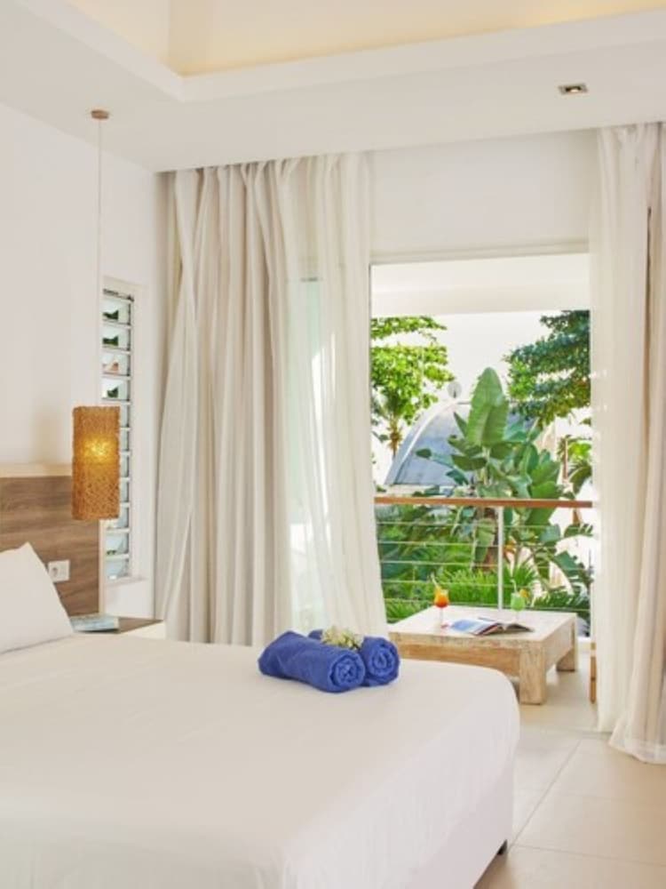 Le Beachclub Serviced Apartments And Villas 24/77