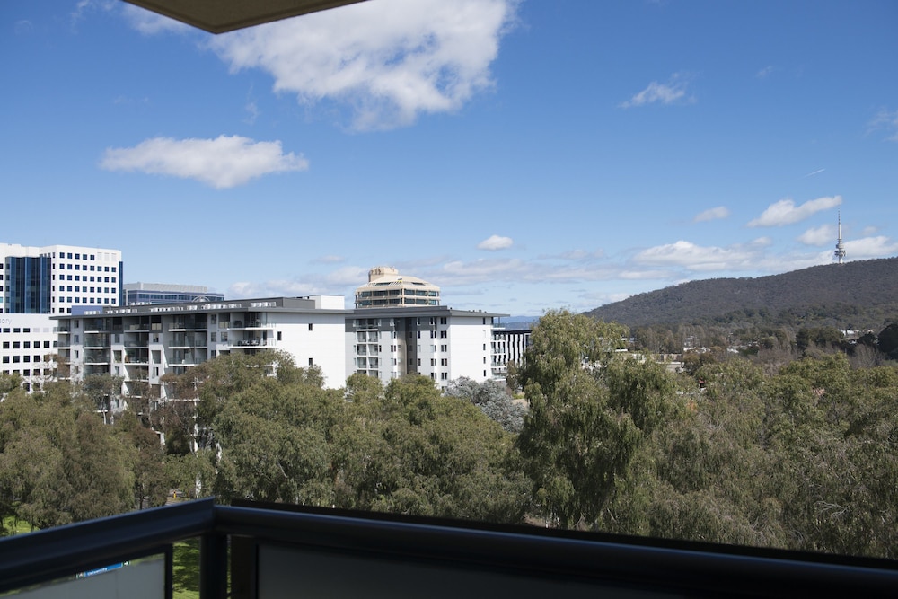Mantra On Northbourne Canberra 44/50