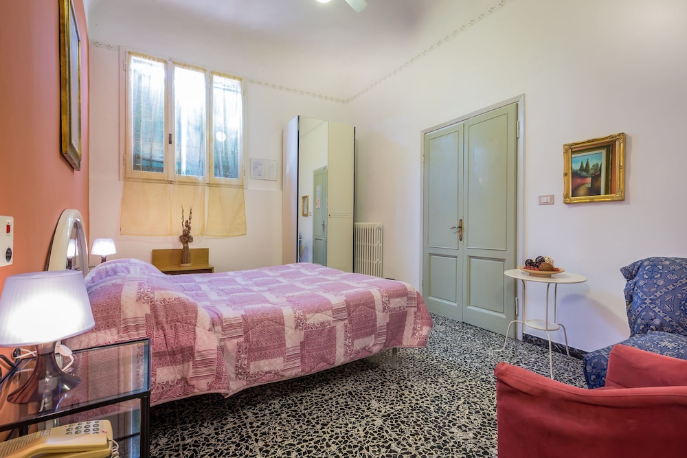 Hotel Ferretti 27/58