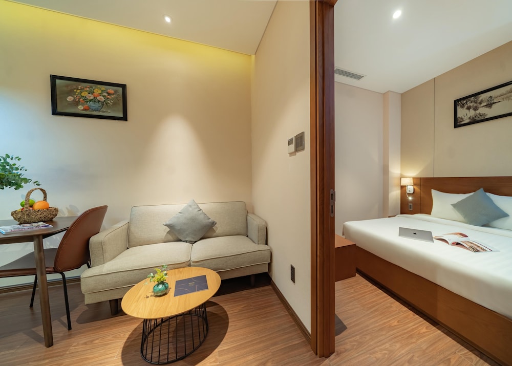 DHTS Business Hotel & Apartment 14/40