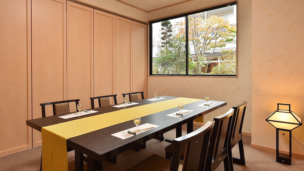 HOTEL MARUSANSOU 48/54
