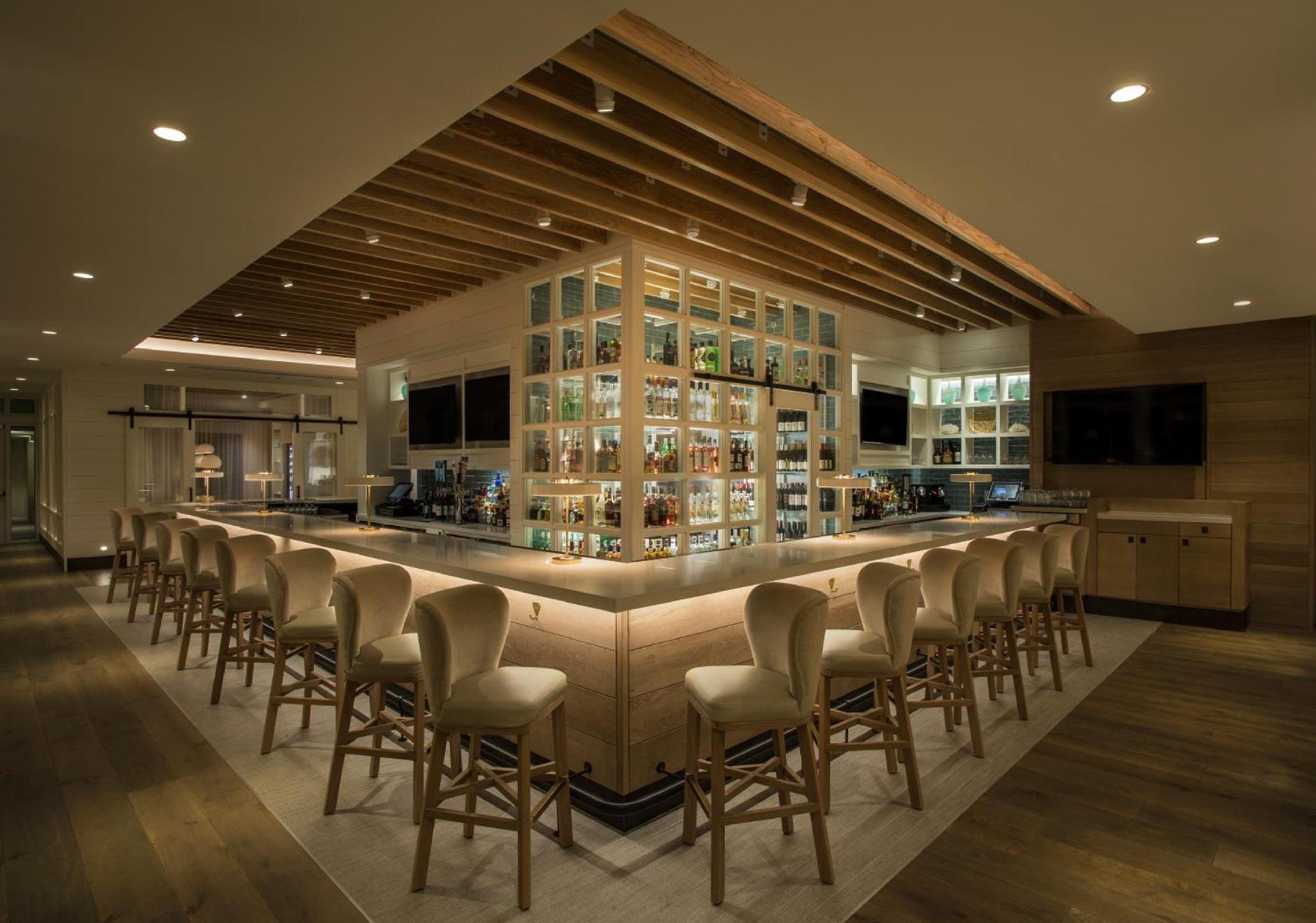 Hutchinson Shores Resort Spa 38/52