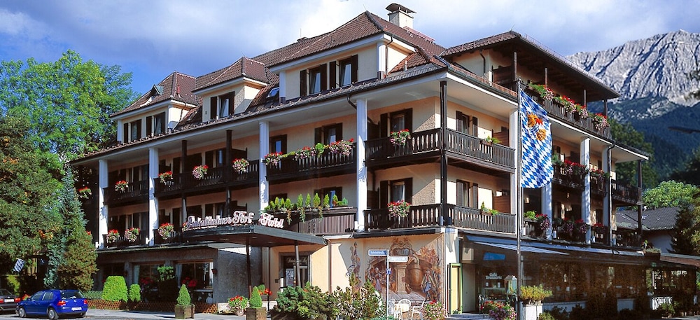 REINDL'S PARTENKIRCHNER HOF 1/74