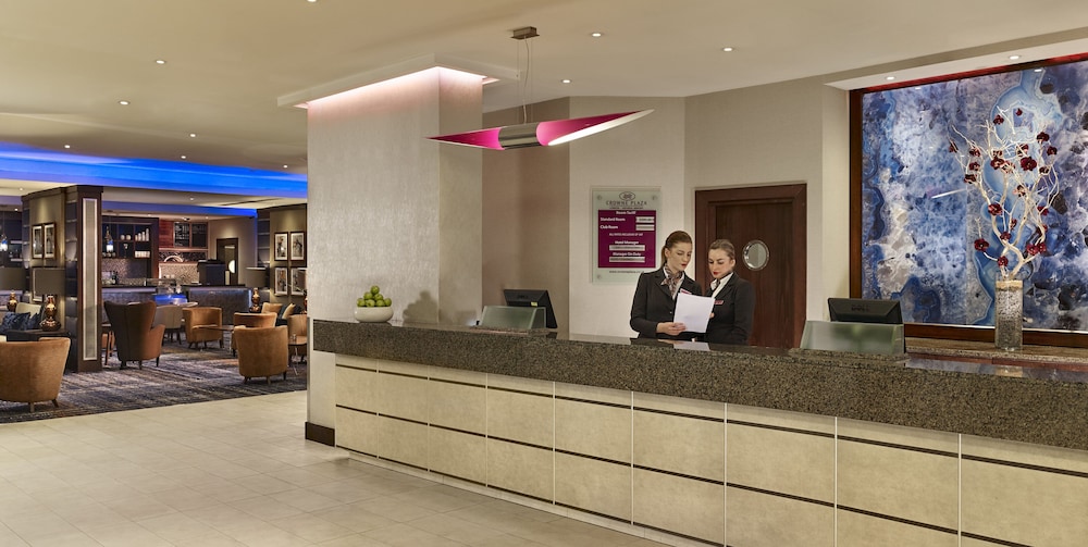 Crowne Plaza London Gatwick Airport 5/83