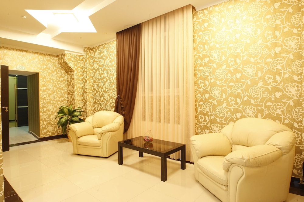 IRIS HOTEL 29/50