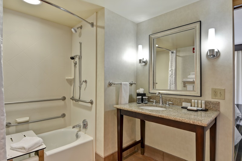 Embassy Suites By Hilton Savannah Airport 73/74