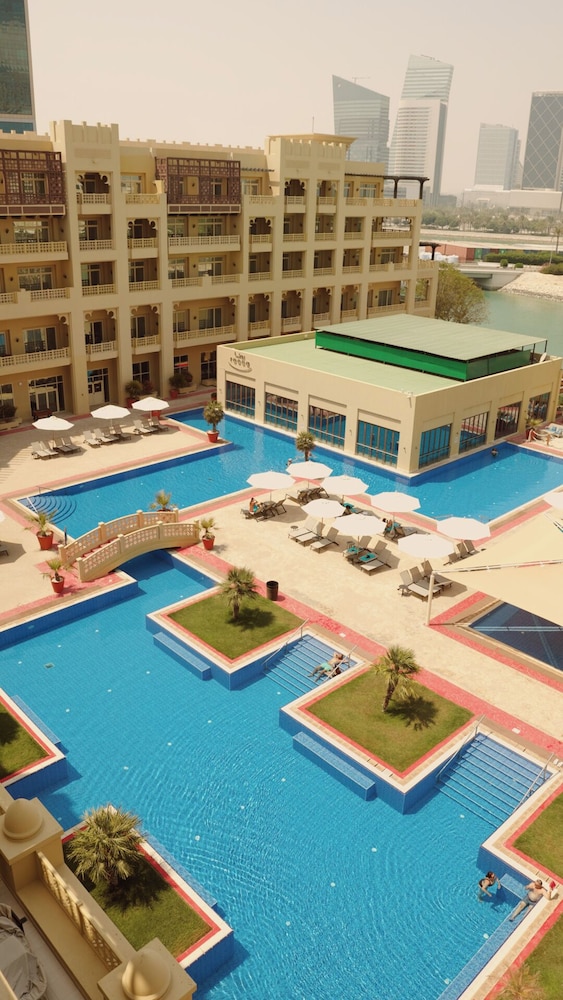 Grand Hyatt Doha Hotel and Villas 59/65