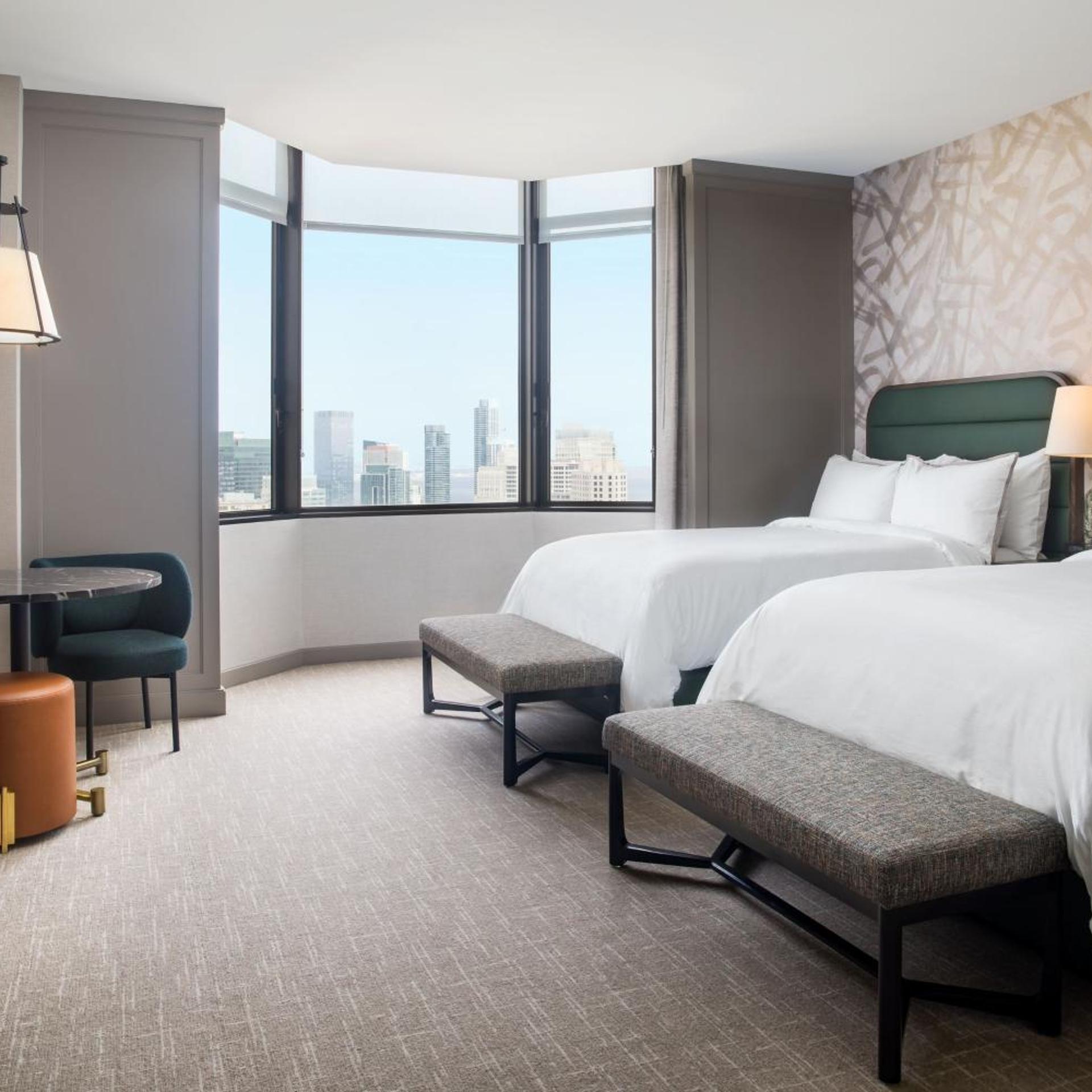 Landmark, Guest Room, Deluxe, King Bed, City View