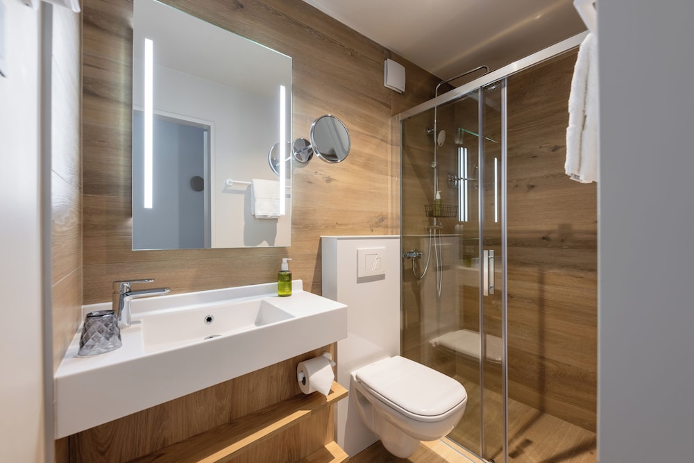 Hotel Schweizerhof, Sils Maria, a Faern Collection Hotel 72/74