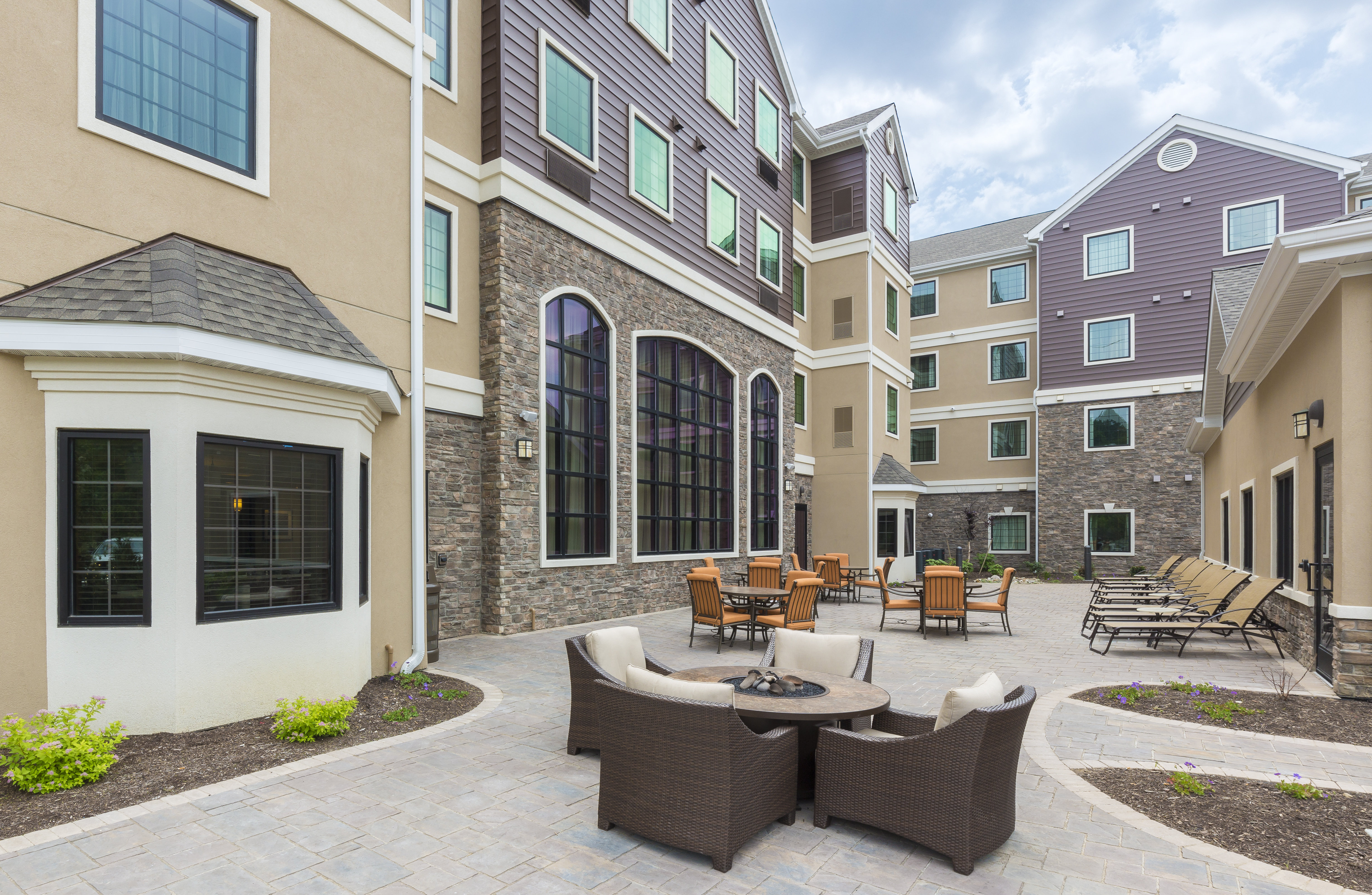 STAYBRIDGE SUITES CANTON 15/17