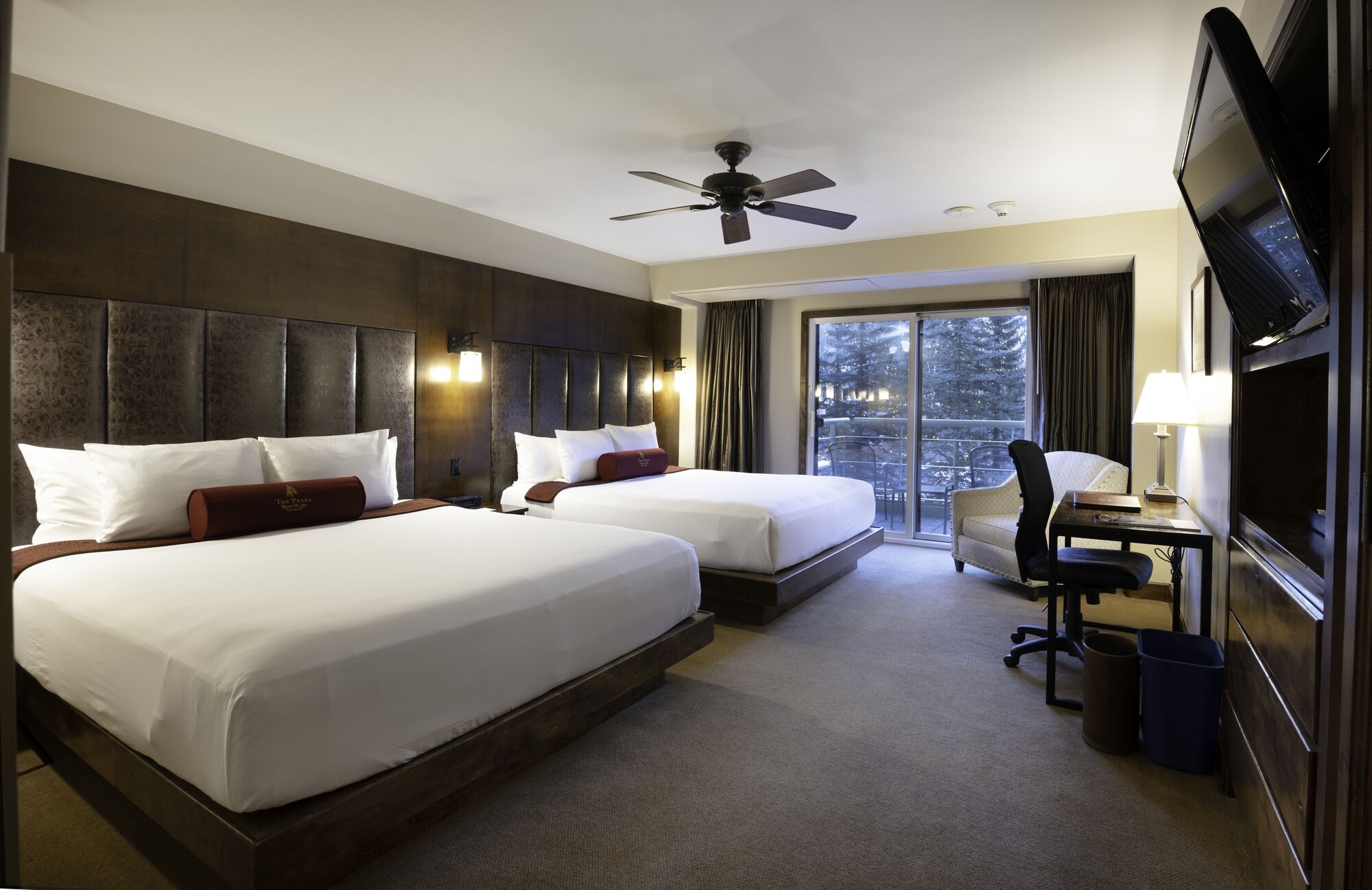 Alpine, 2 King Beds, with View