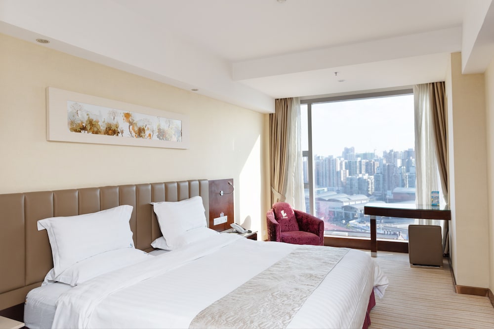 L Hotel Changsheng 16/62
