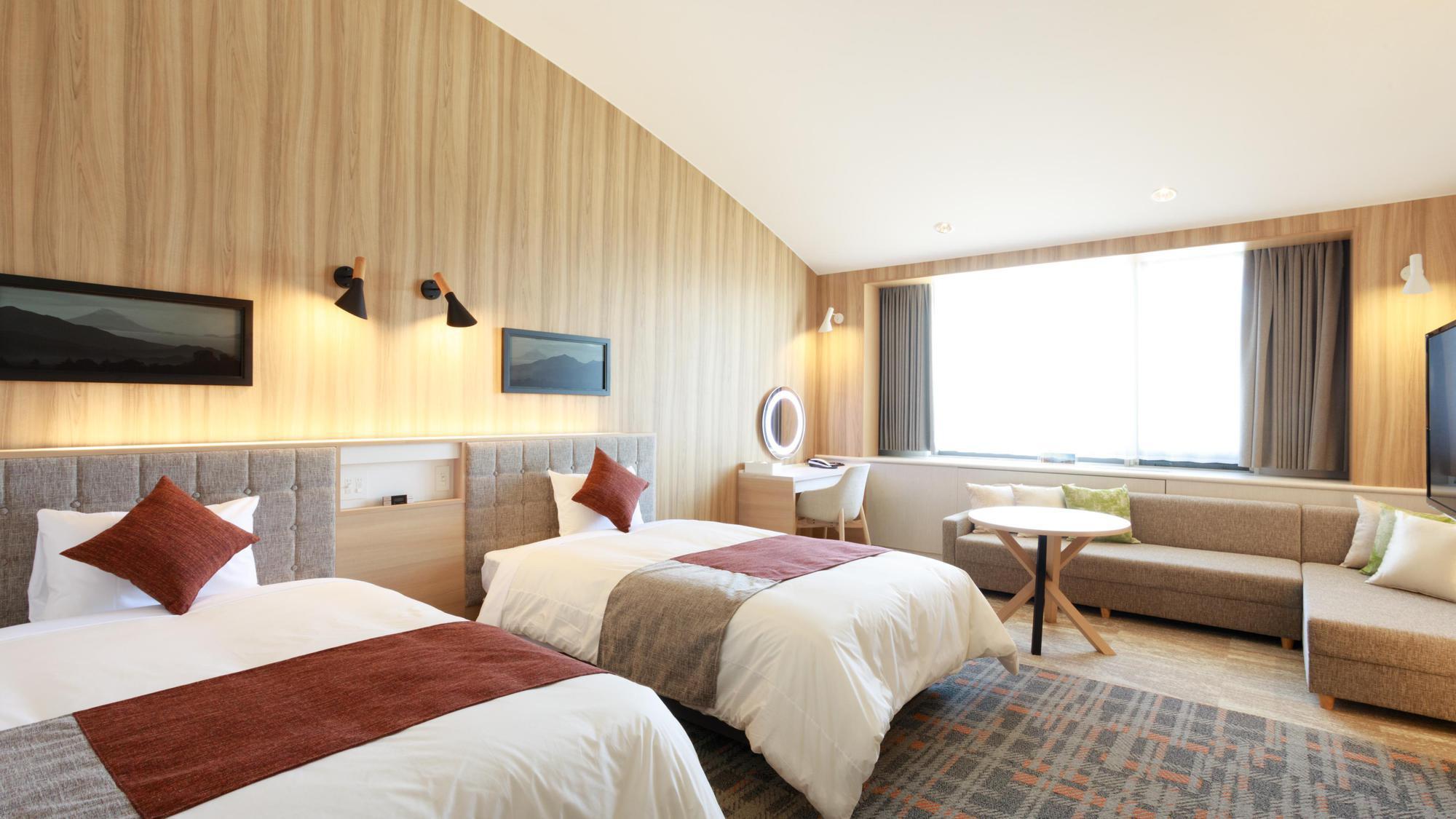Standard, Twin Beds, Mountain View, Night View