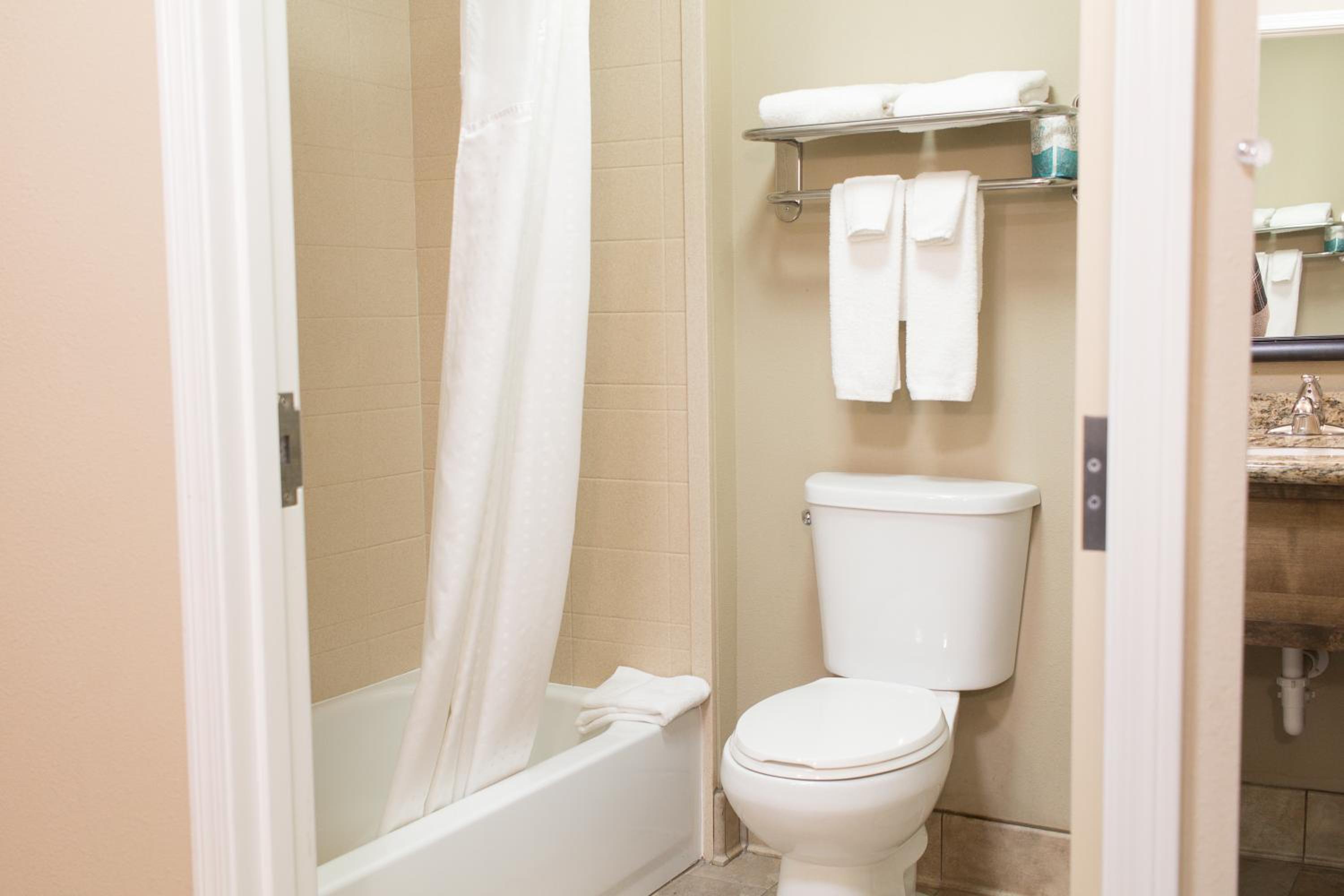 جناح بسريرين كوين مع أريكة، Holiday Inn Express And Suites Williston 4/8
