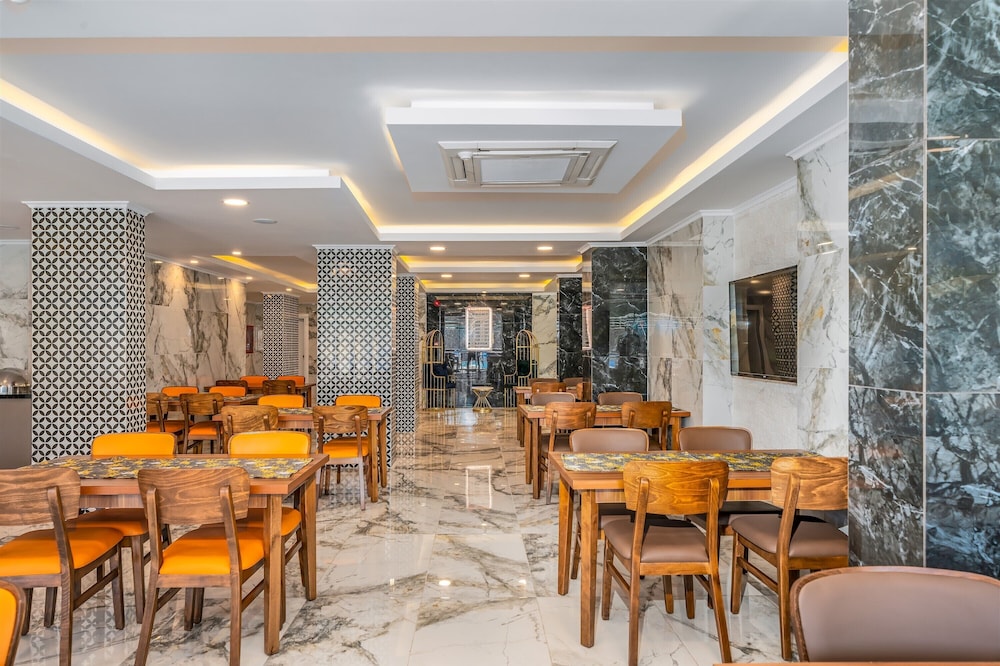 Arsi Paradise Beach Hotel 24/36