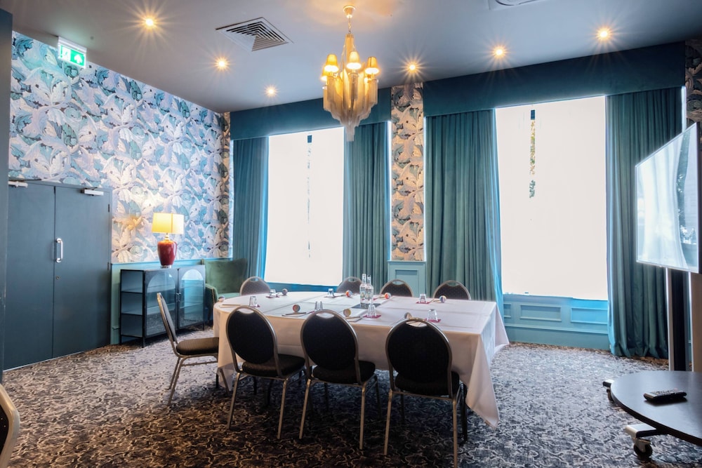 Queens Hotel & Spa Bournemouth 45/50
