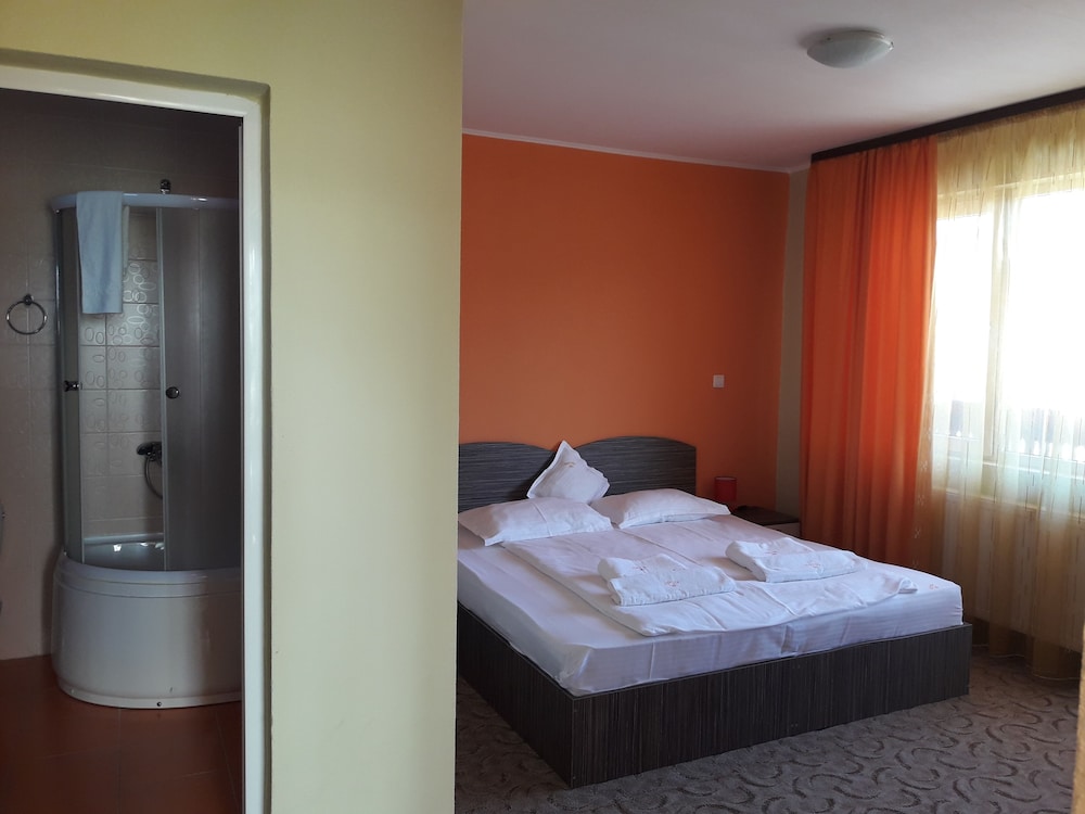 Hotel Iri 27/63