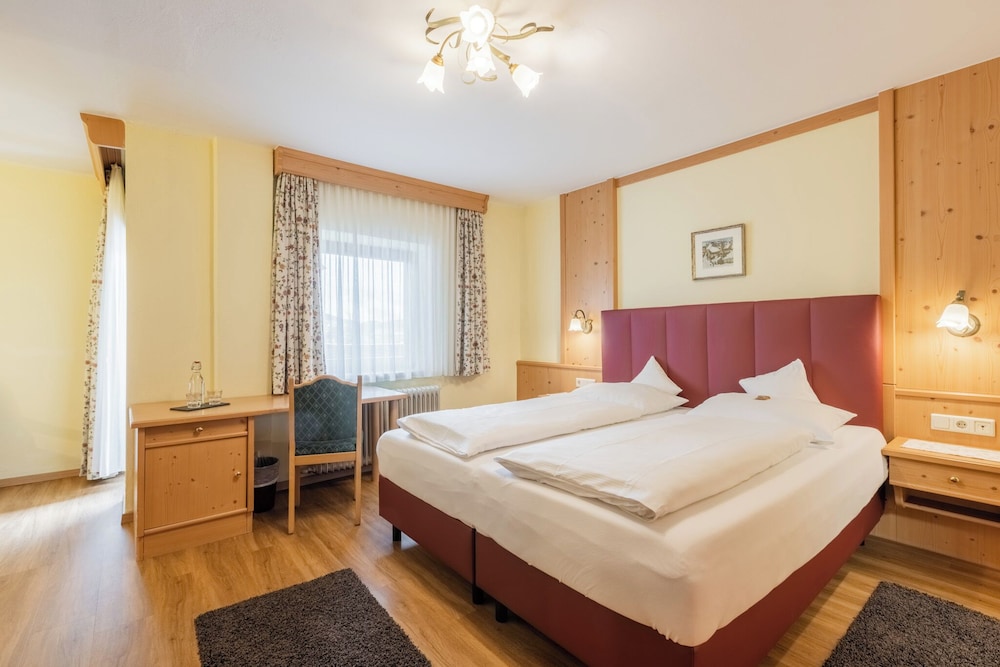 HOTEL SCHOENEGG 19/50