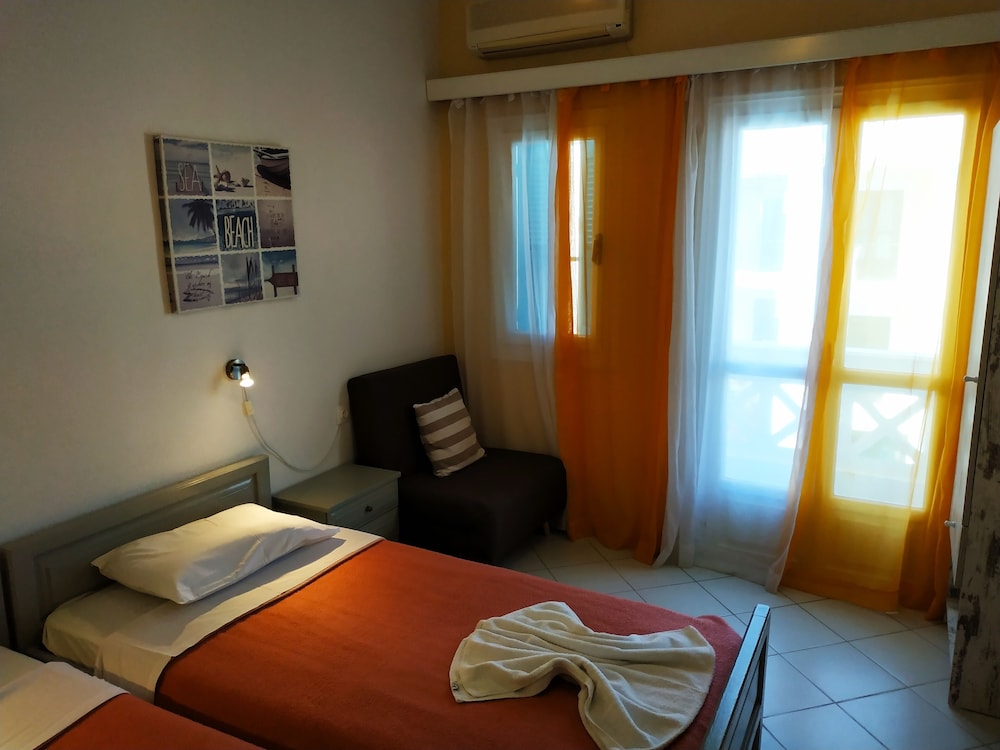 Renia Hotel 33/60
