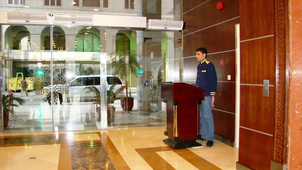 فندق زوار العالمي(Zowar Alalami hotel) 6/43