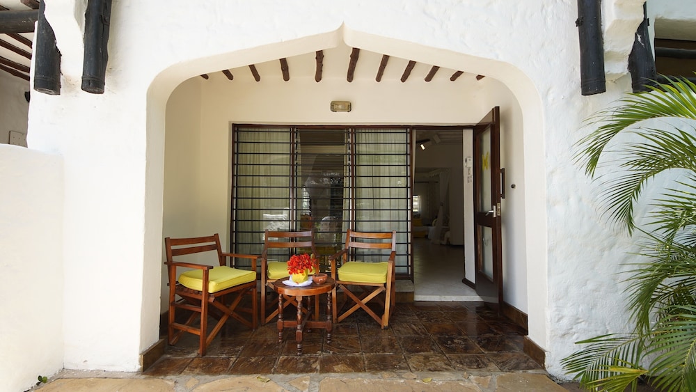 Papillon Lagoon Reef Hotel 32/61