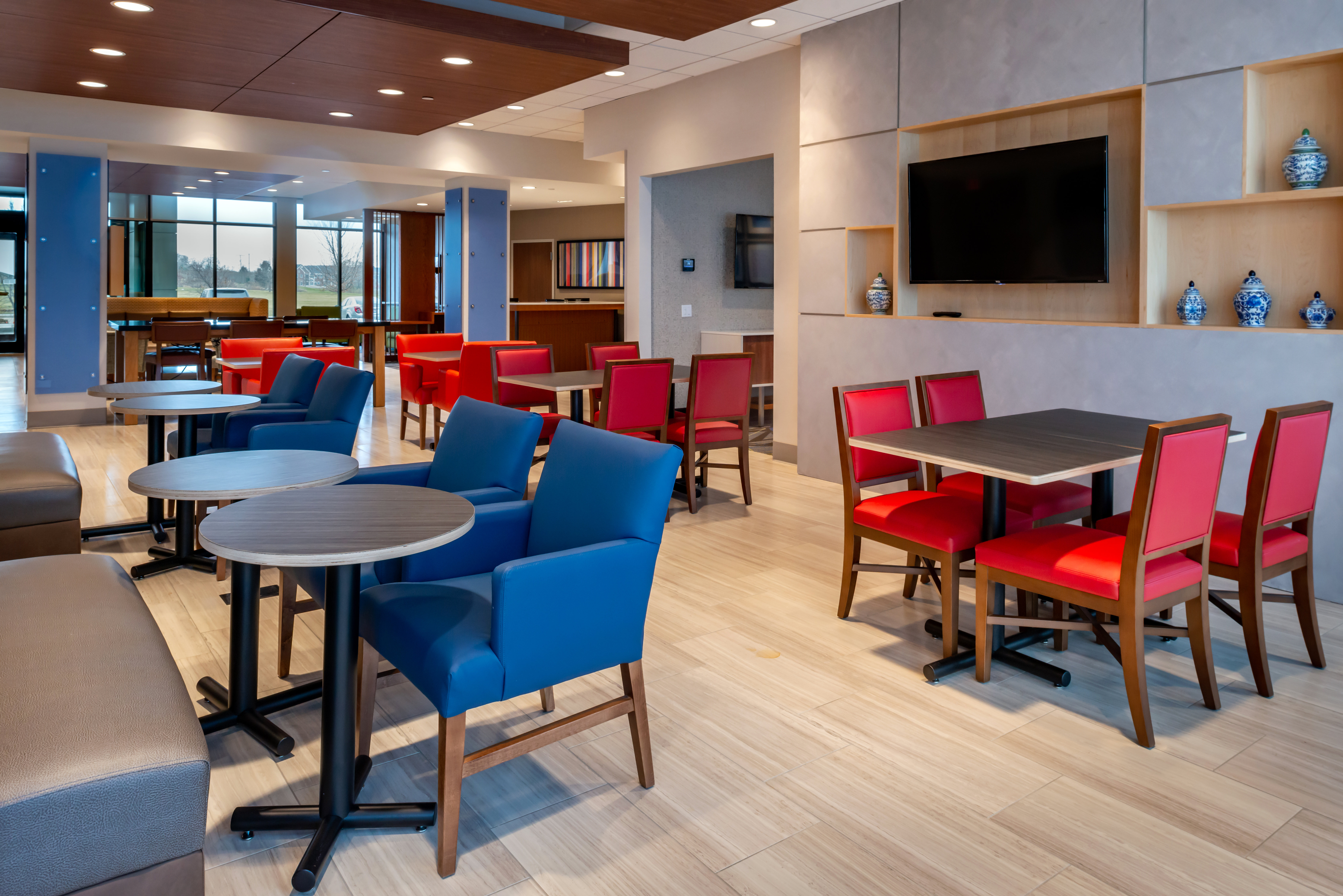 Holiday Inn Express & Suites Romeoville - Joliet North 54/68