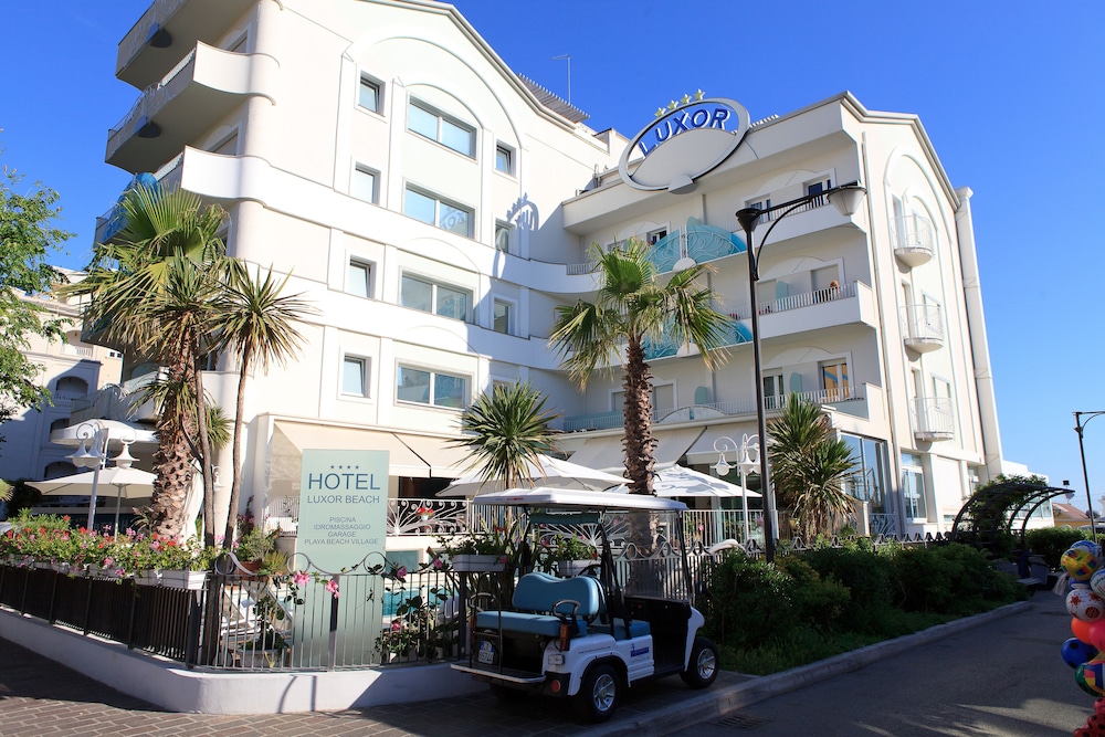 Hotel Luxor Beach 51/60