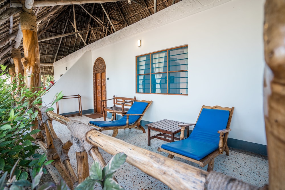 Pongwe Beach Hotel 26/50