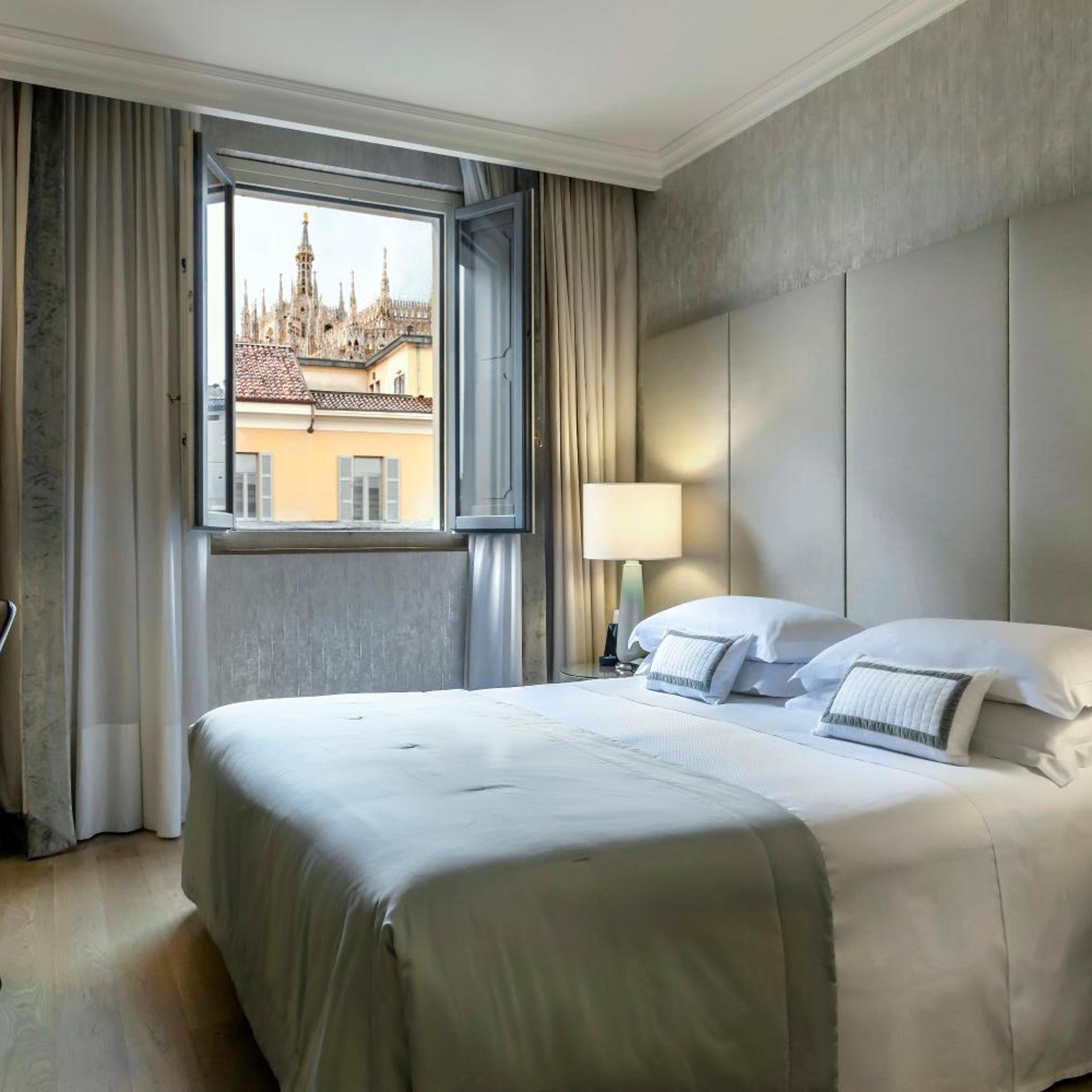 Deluxe, Double or Twin Bed, Cathedral View
