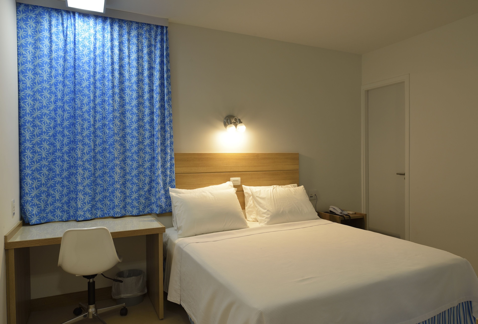 غرفة قياسية بسرير مزدوج، Rede Andrade Salvador Express (ex. Salvador Express Praia Hotel) 2/3