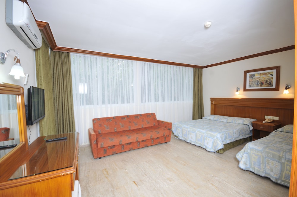 Class Beach Otel 8/50