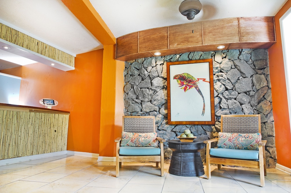 Secret Harbour Beach Resort 10/84