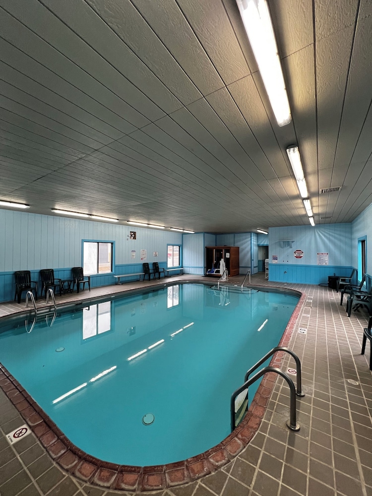 Travelodge by Wyndham Ishpeming/Marquette 31/49