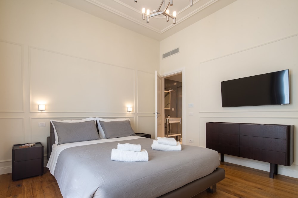 Florence Luxury Apartment Al Duomo 9/29