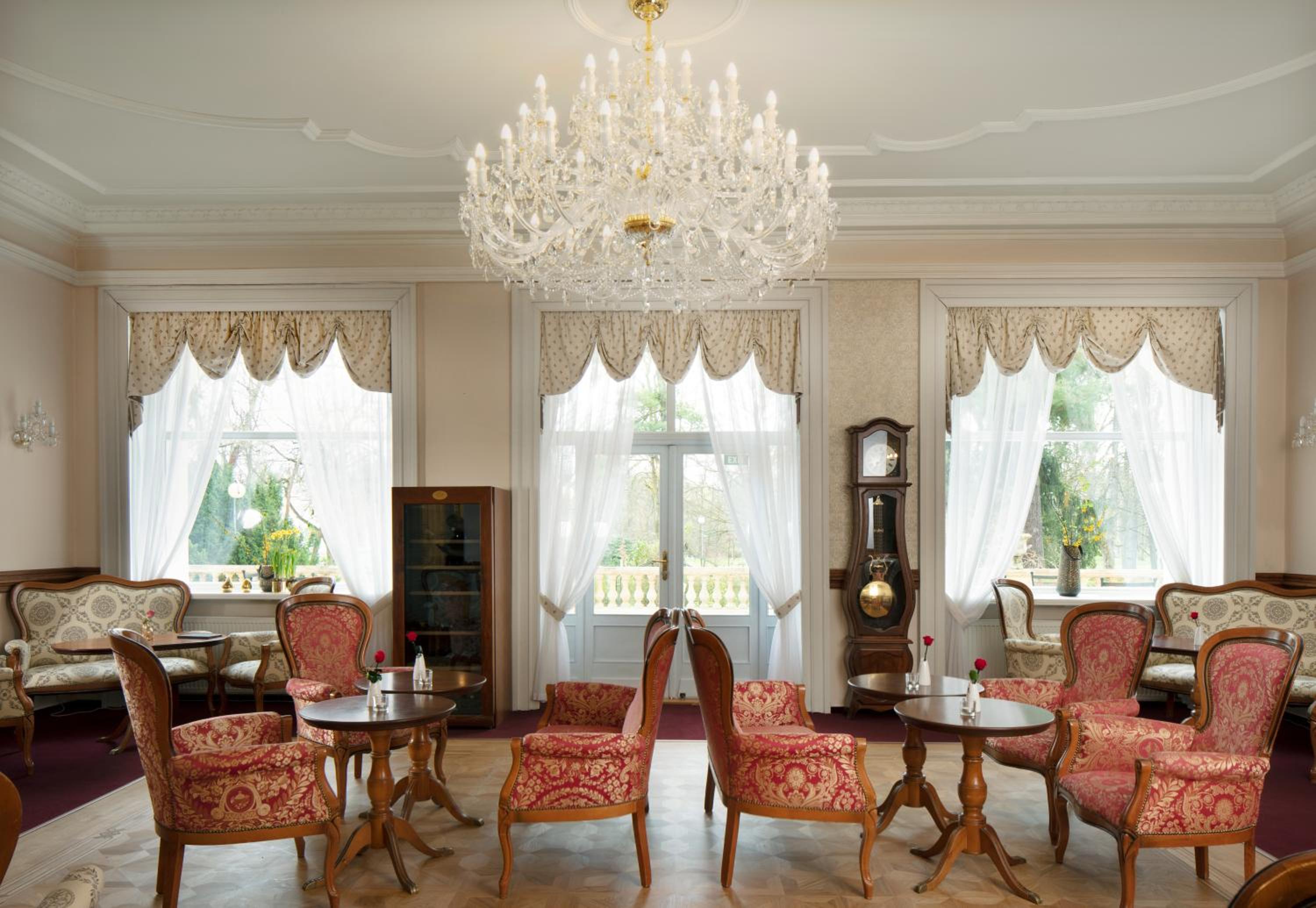 Imperial Spa & Kurhotel 48/64