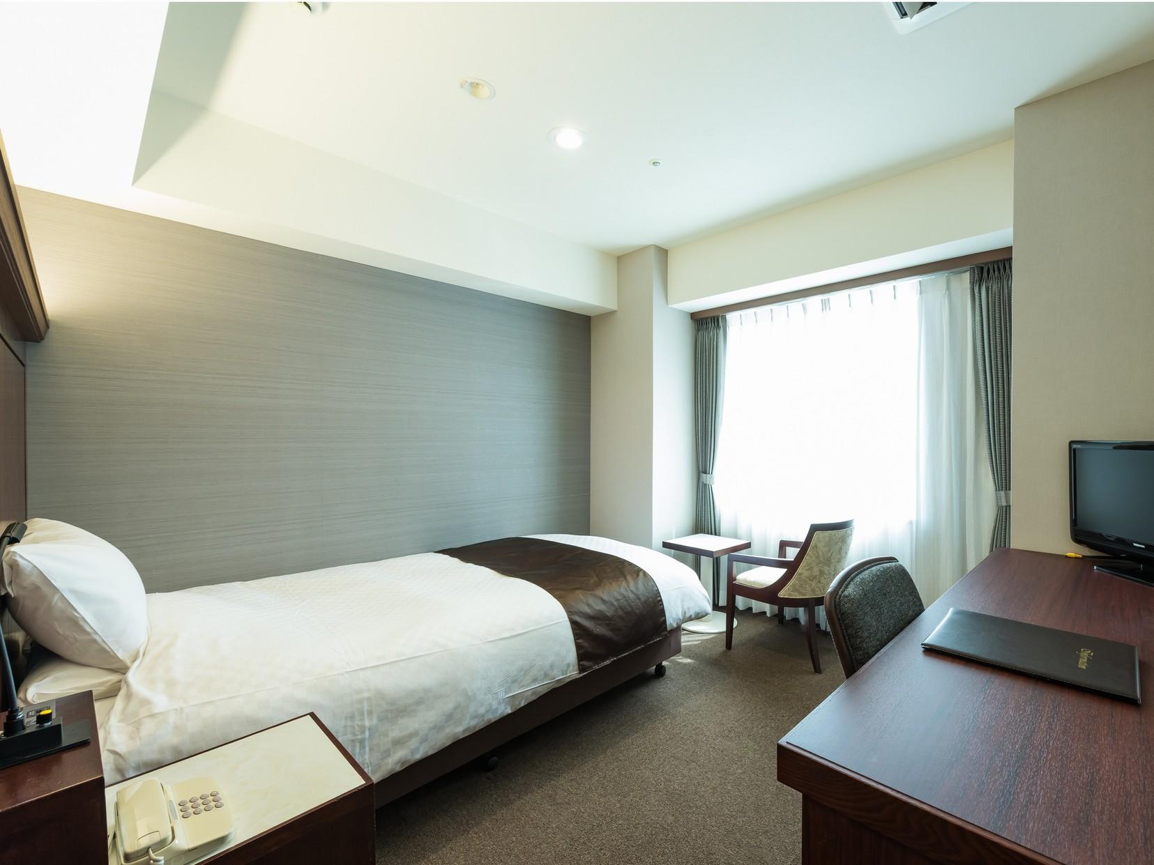 Semi Room, Semi Double Bed