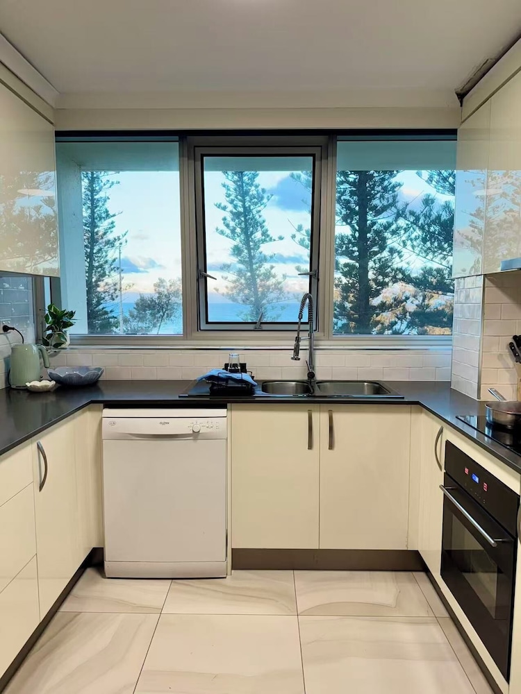 Seacrest Beachfront Holiday Apartments 13/69