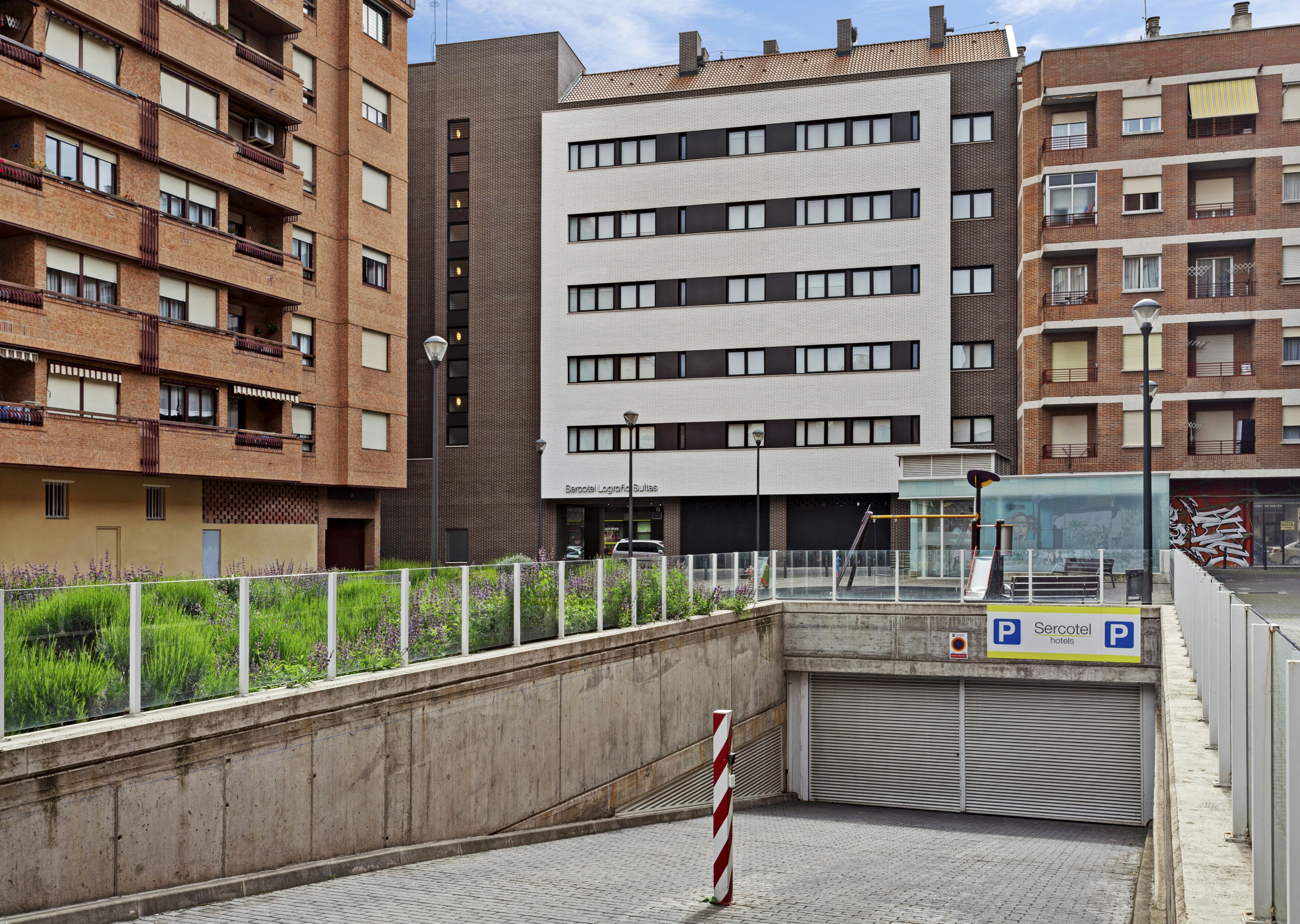 Sercotel Logrono Suites 9/9