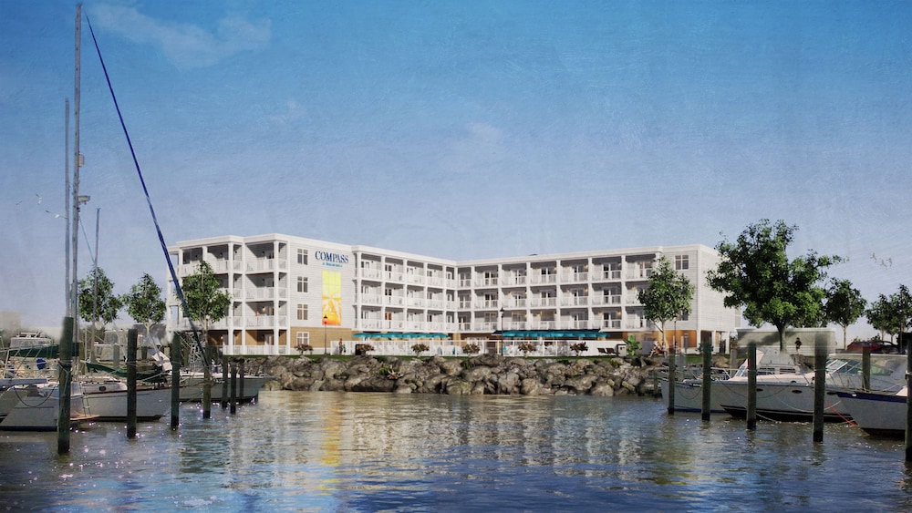 Compass Hotel Beaufort by Margaritaville 1/47