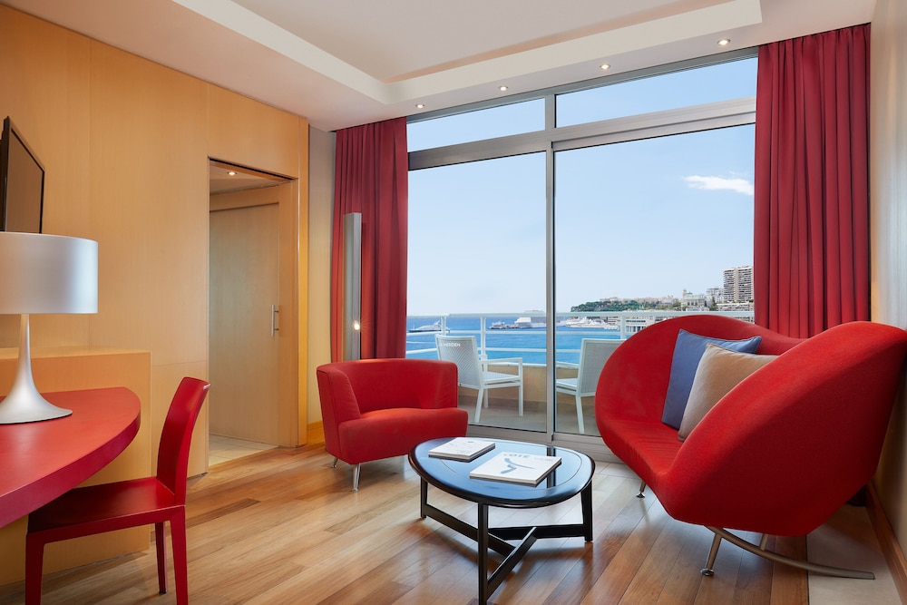 Le Meridien Beach Plaza 53/75