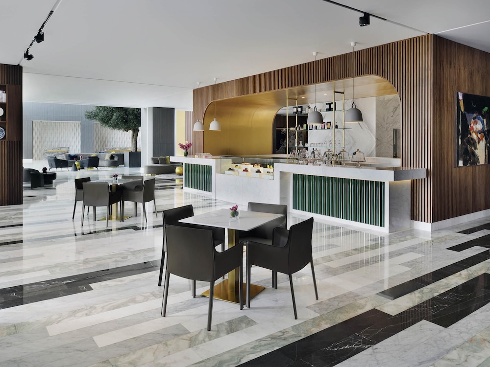 Movenpick Jumeirah Village Triangle 69/82