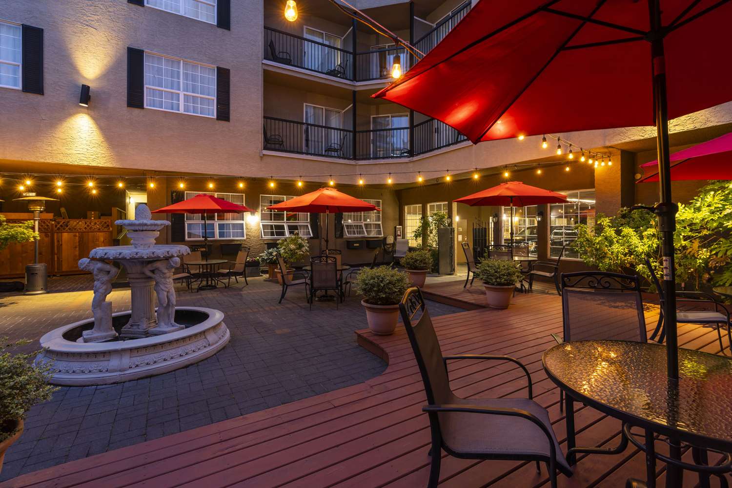Quality Inn Downtown Inner Harbour 16/23