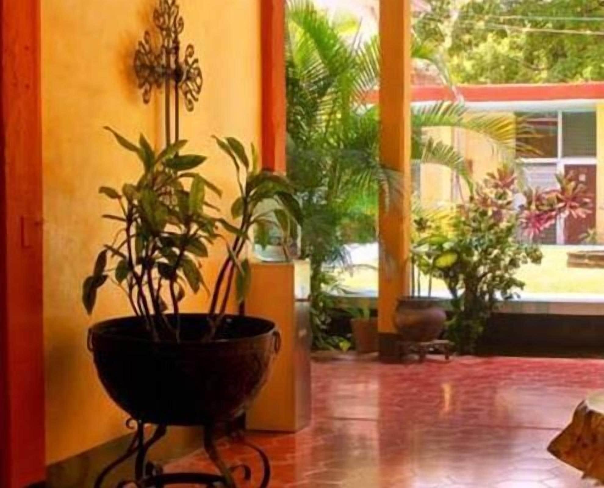 Hotel Del Valle 25/45